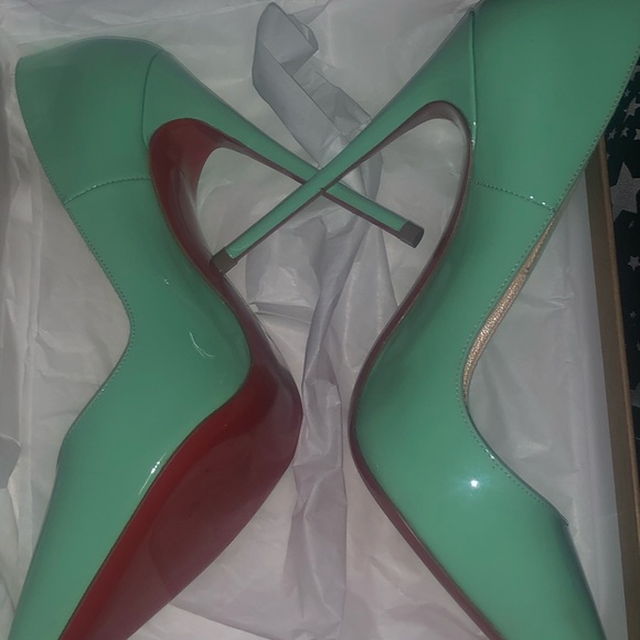 Tiffany Blue Pantene Leather; So Kate - Picture 5 of 5